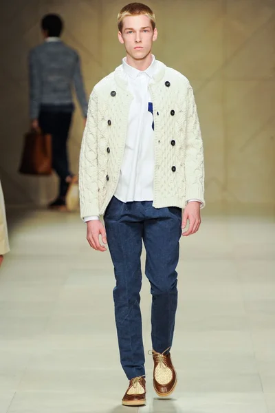 Look 24